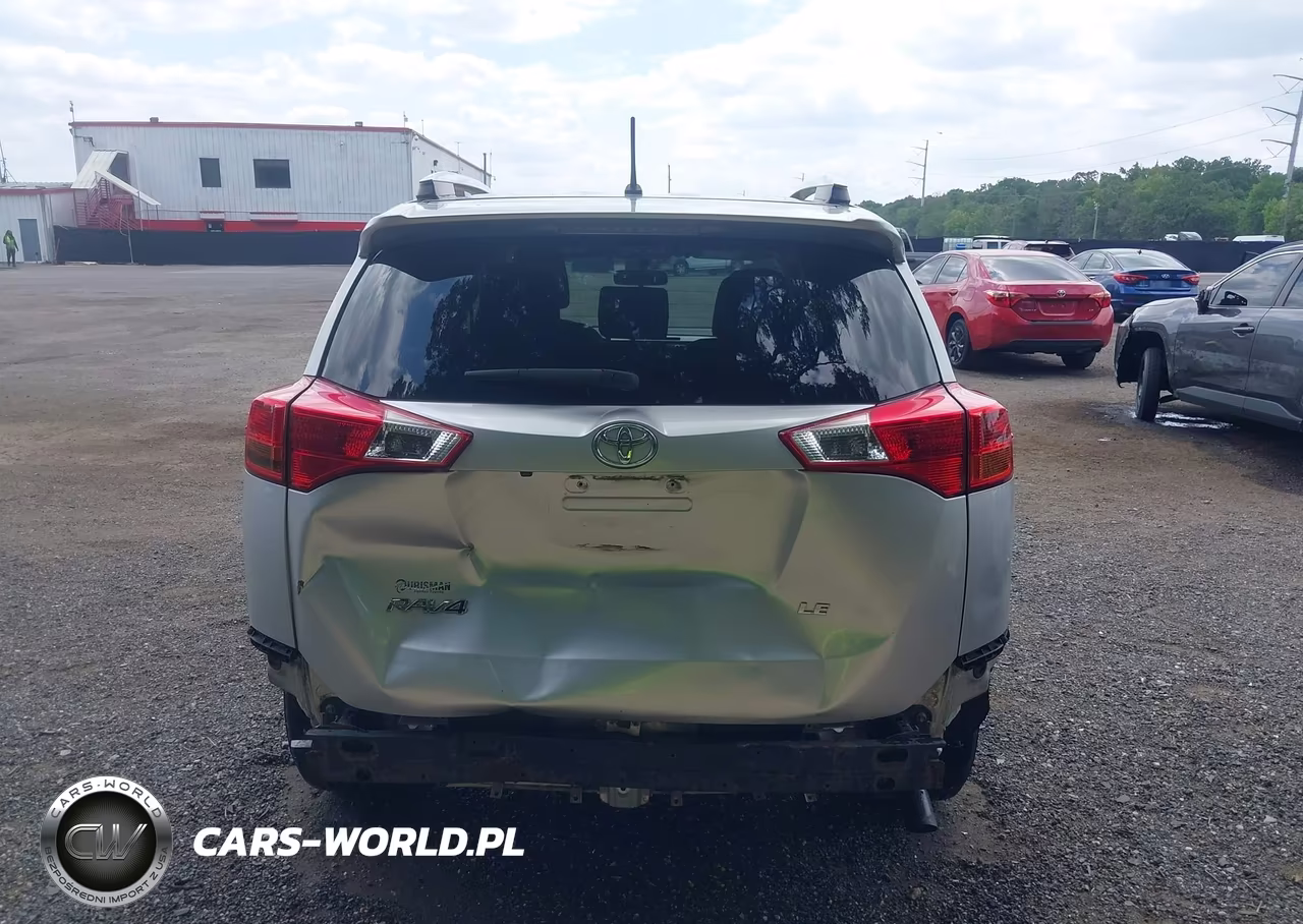 2015 Toyota Rav4 Le VIN:JTMZFREV2FJ047449 - 17