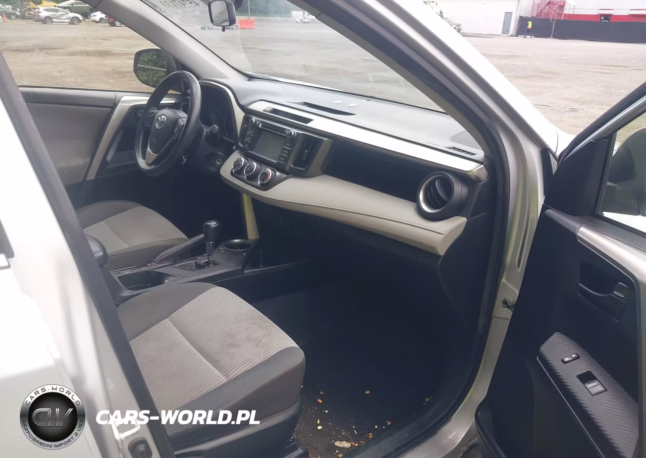 2015 Toyota Rav4 Le VIN:JTMZFREV2FJ047449 - 5