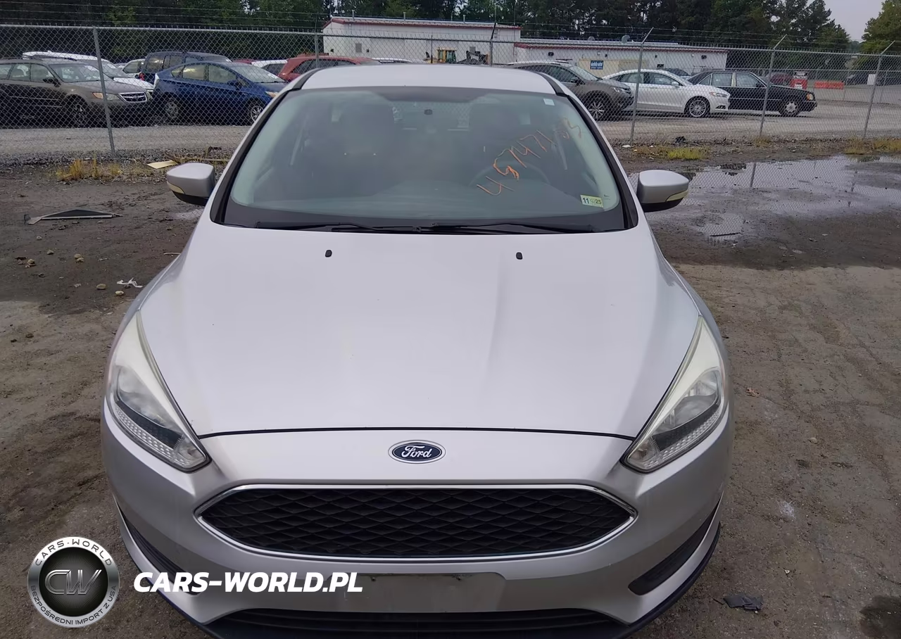 2017 Ford Focus Se VIN:1FADP3K25HL246183 - 6