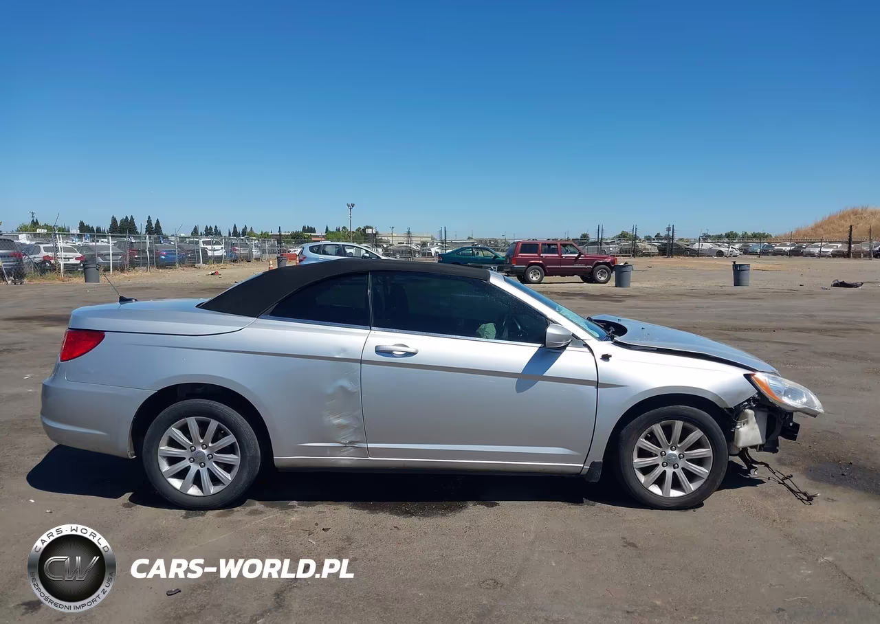 2012 Chrysler 200 Touring VIN:1C3BCBEB8CN179941 - 13