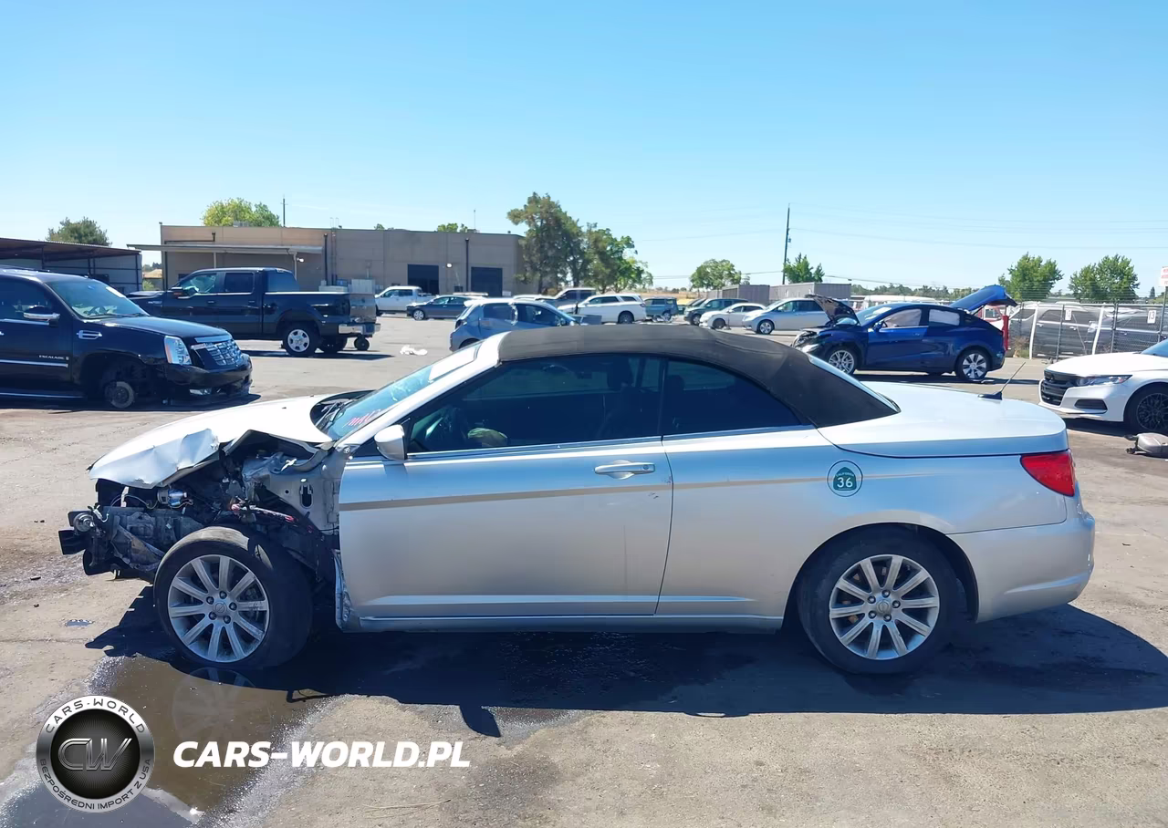 2012 Chrysler 200 Touring VIN:1C3BCBEB8CN179941 - 14