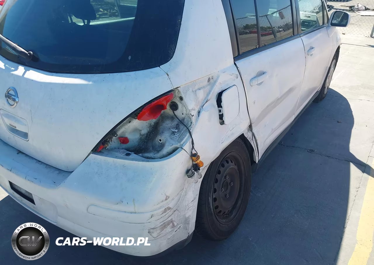 2010 Nissan Versa 1.8S VIN:3N1BC1CP5AL457506 - 13