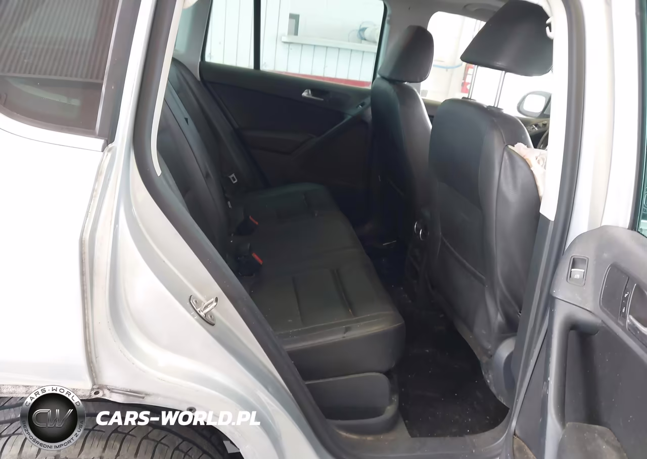 2017 Volkswagen Tiguan 2.0T Wolfsburg Edition VIN:WVGRV7AX6HW502853 - 8