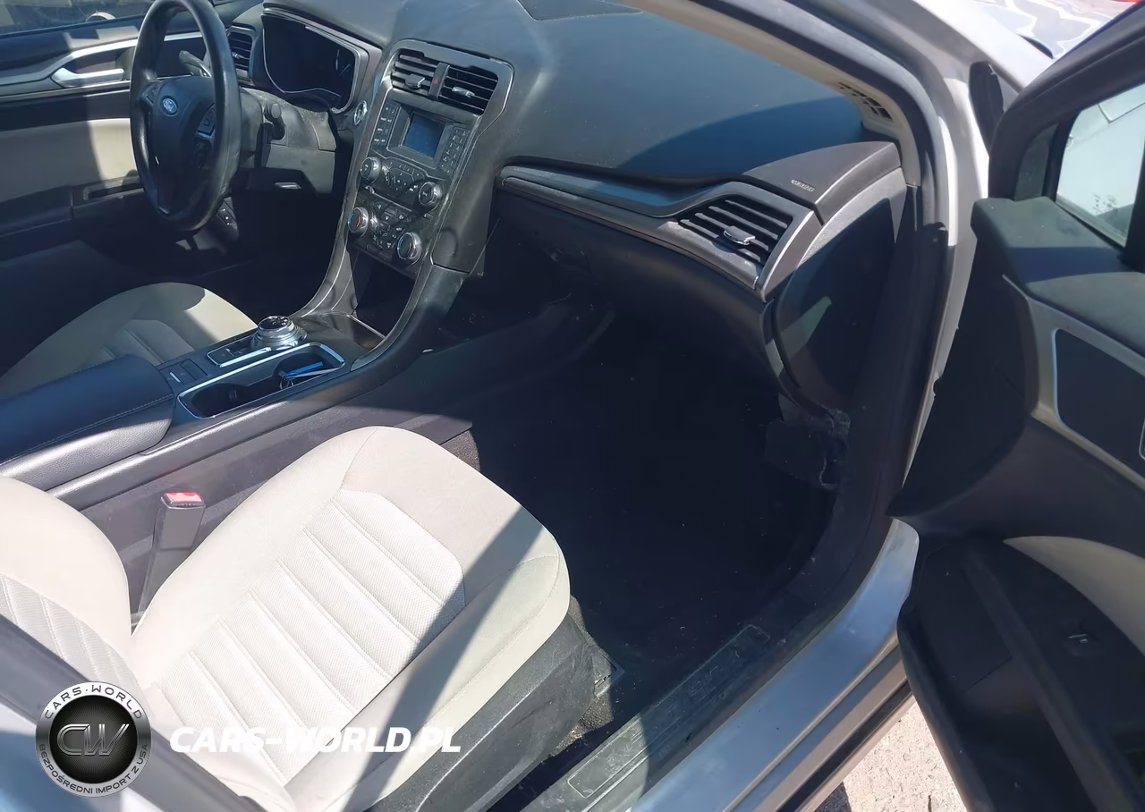 2017 Ford Fusion Hybrid S VIN:3FA6P0UU7HR196555 - 5