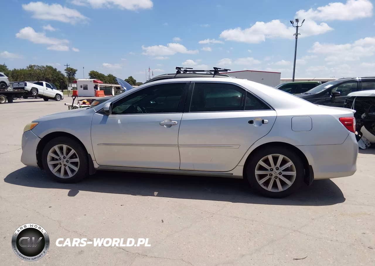 2014 Toyota Camry Xle VIN:4T4BF1FK7ER399481 - 15