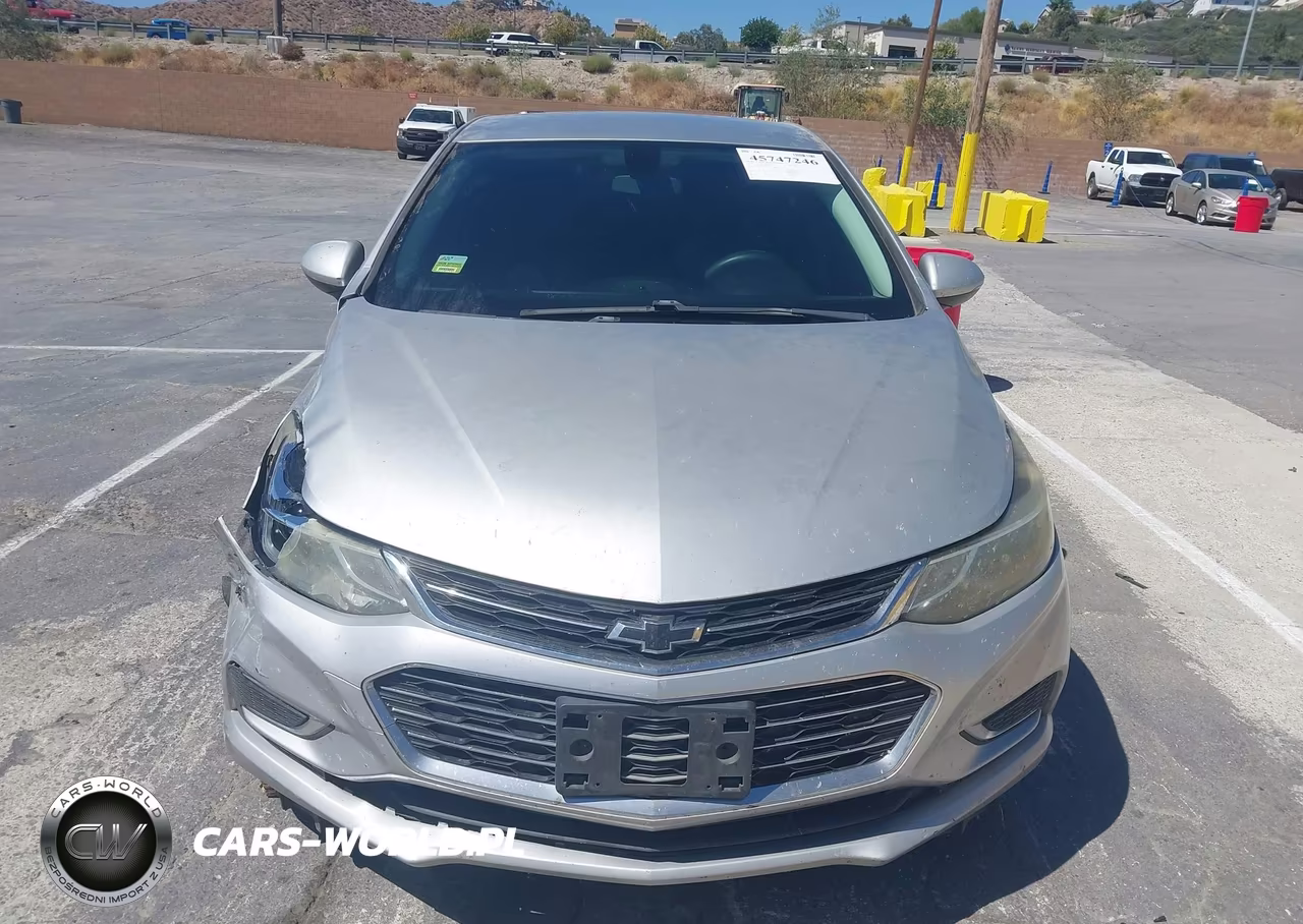 2018 Chevrolet Cruze Premier Auto VIN:1G1BF5SM6J7107625 - 12