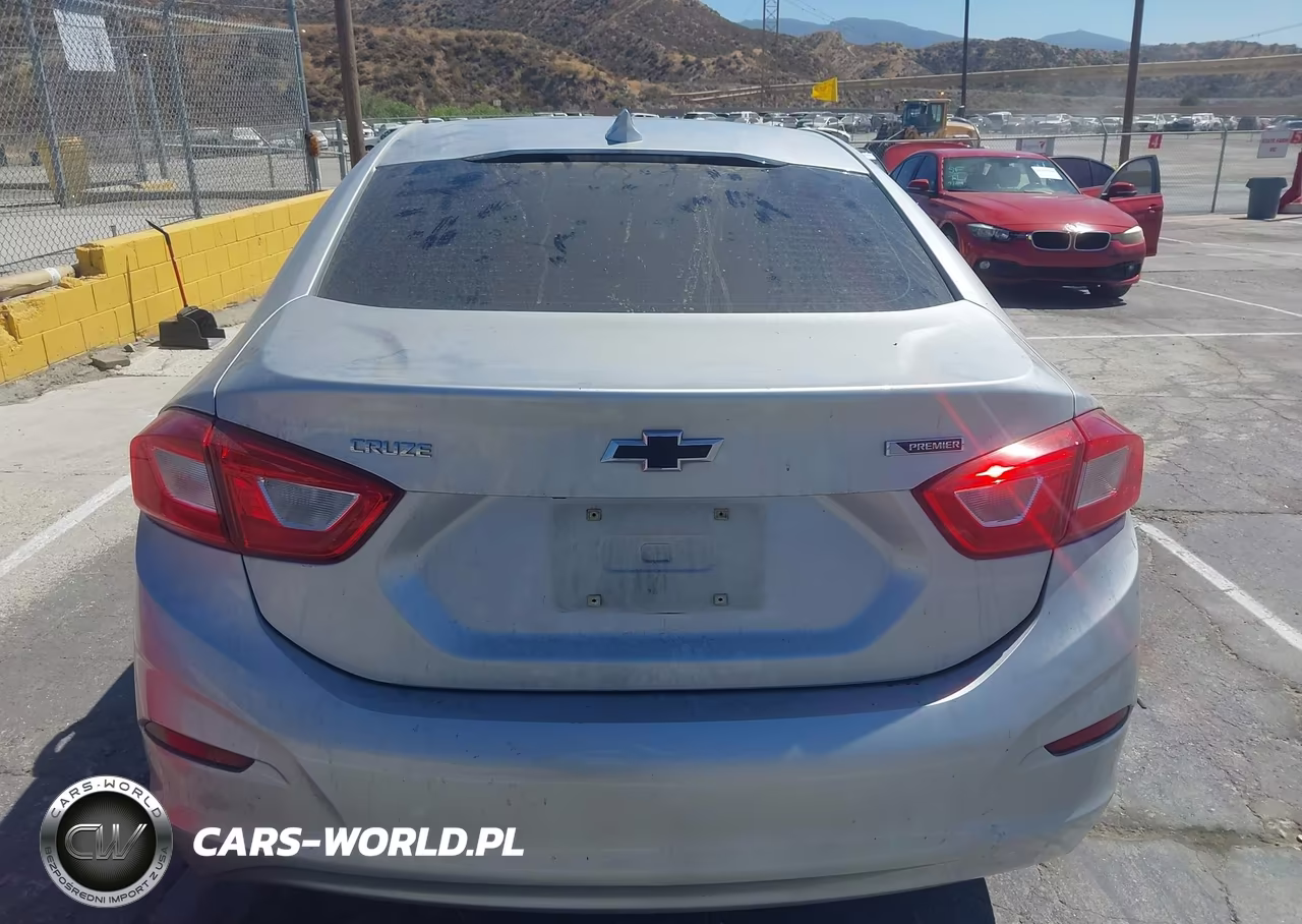 2018 Chevrolet Cruze Premier Auto VIN:1G1BF5SM6J7107625 - 16