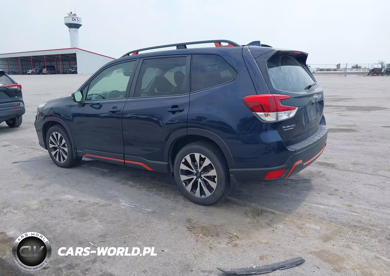 2019 Subaru Forester Sport VIN:JF2SKAPC1KH586285 - 3