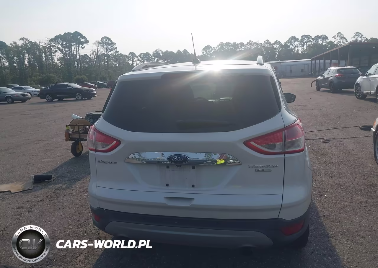 2015 Ford Escape Titanium VIN:1FMCU9JX3FUB94201 - 16