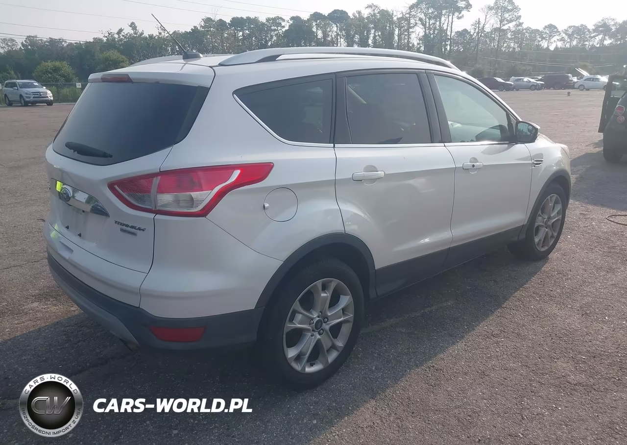 2015 Ford Escape Titanium VIN:1FMCU9JX3FUB94201 - 4