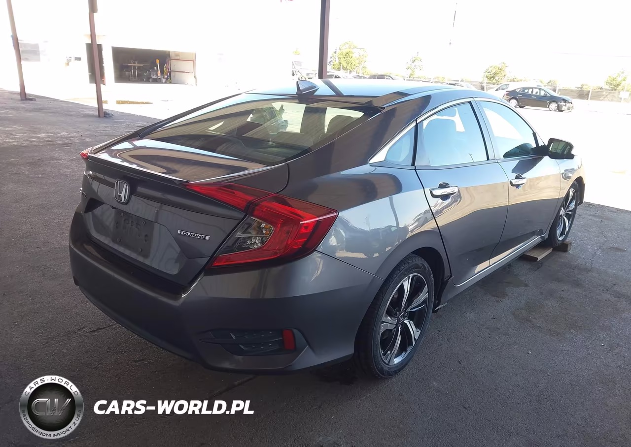 2016 Honda Civic Touring VIN:19XFC1F92GE211733 - 4