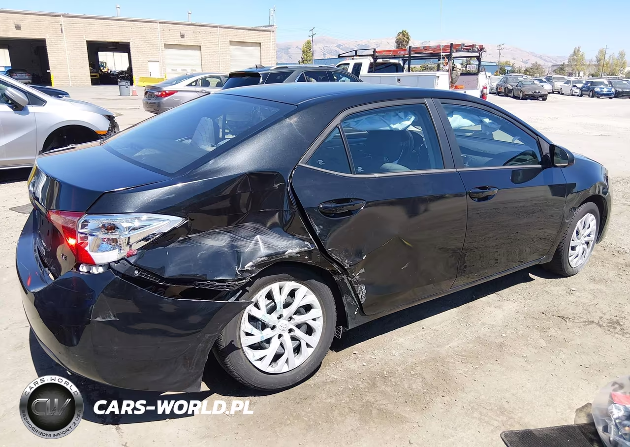 2019 Toyota Corolla Le VIN:5YFBURHE2KP876529 - 4