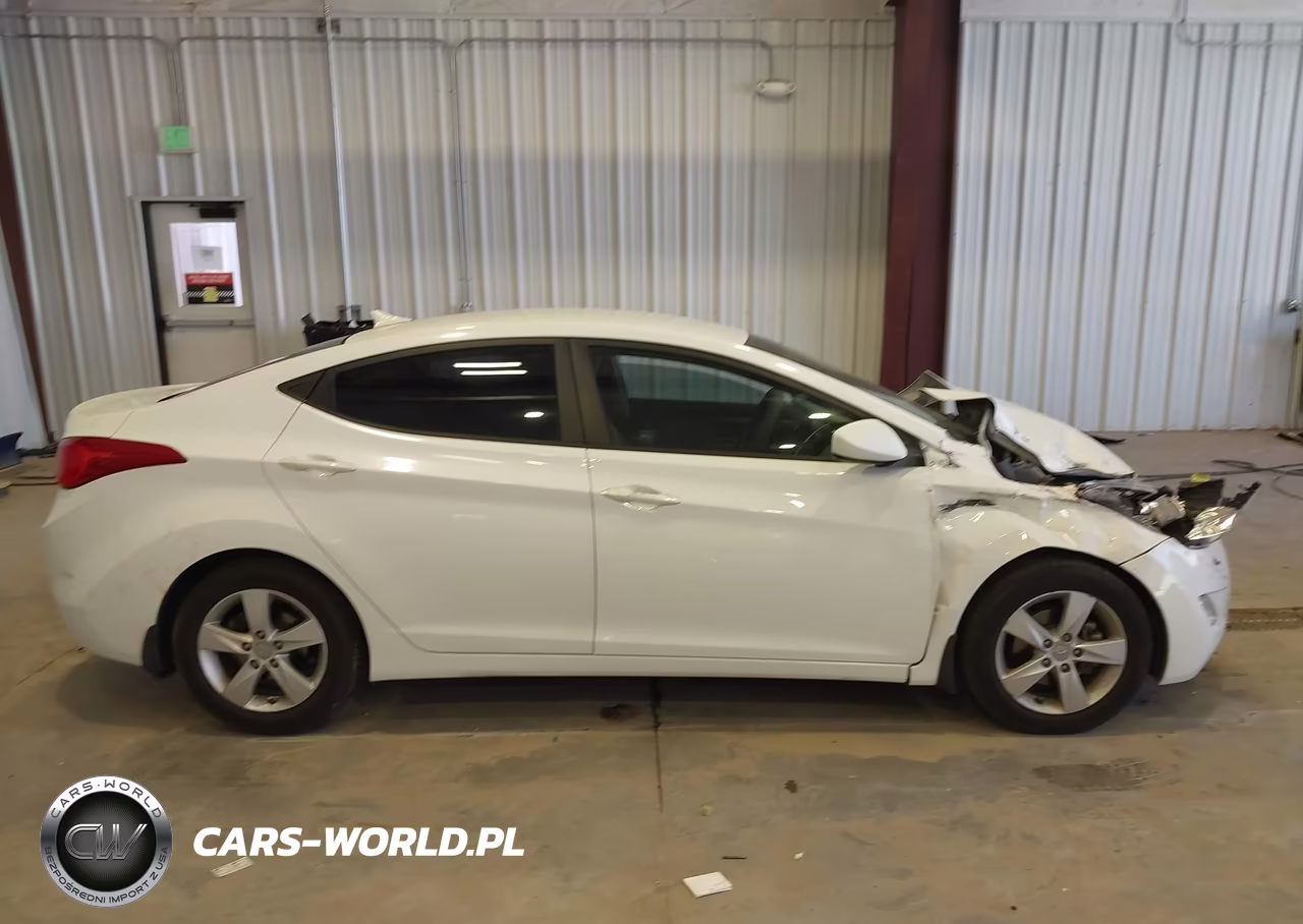 2013 Hyundai Elantra Gls VIN:5NPDH4AE8DH390091 - 14
