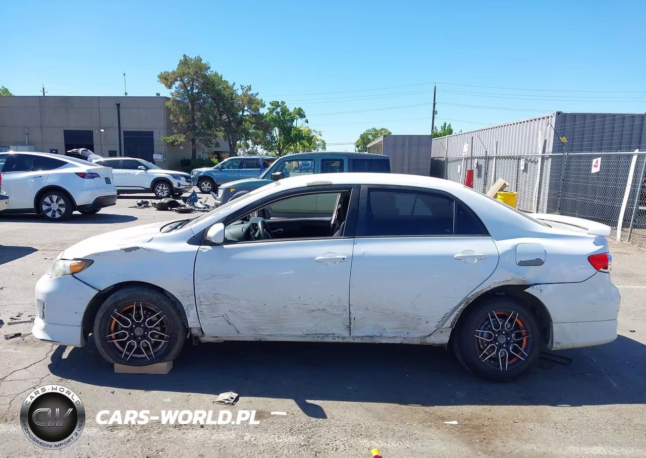 2013 Toyota Corolla S VIN:5YFBU4EE3DP084352 - 15