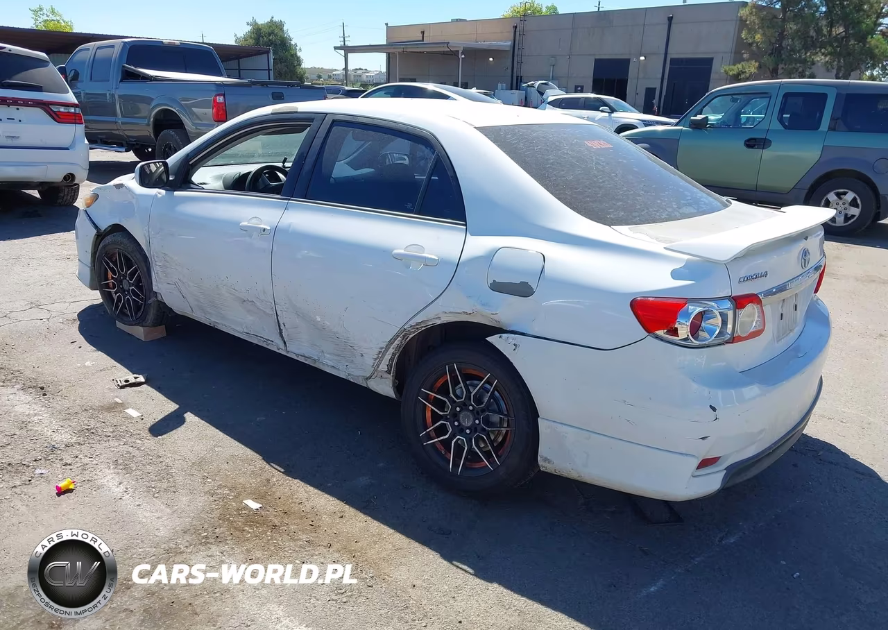 2013 Toyota Corolla S VIN:5YFBU4EE3DP084352 - 3