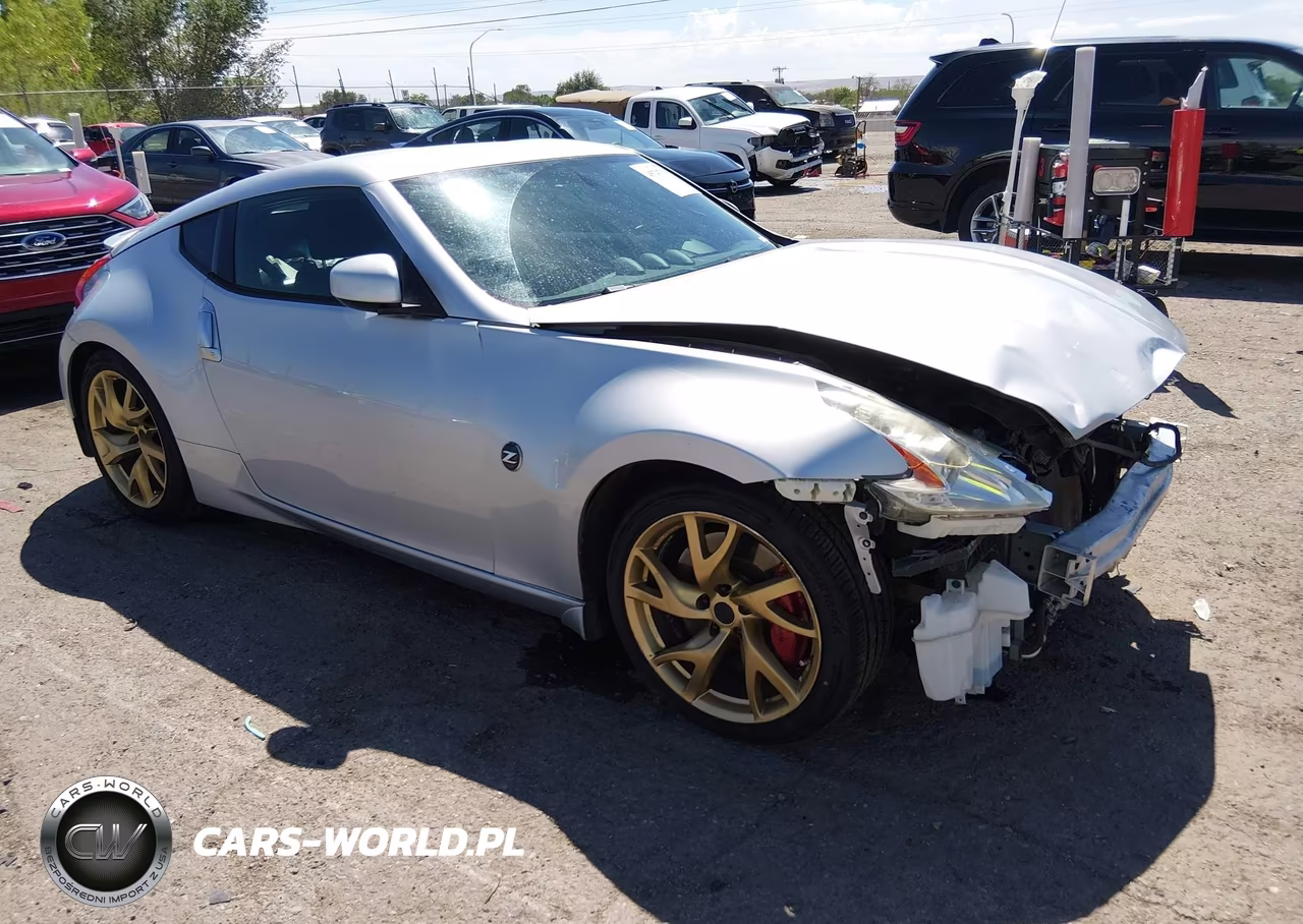 2015 Nissan 370Z Sport