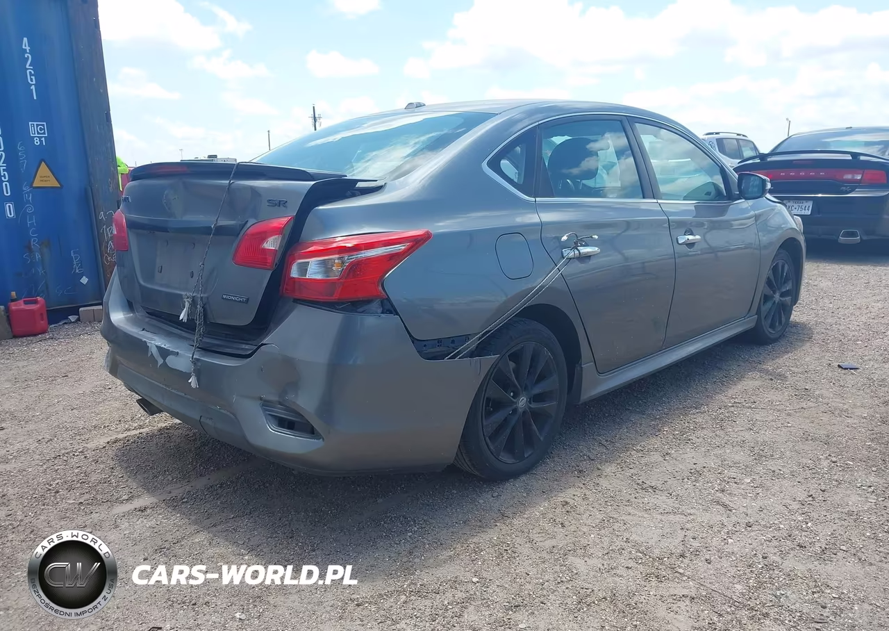 2018 Nissan Sentra Sr VIN:3N1AB7AP5JY235720 - 4