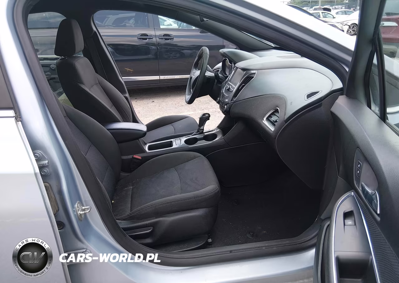 2017 Chevrolet Cruze Lt Auto VIN:1G1BE5SM7H7136015 - 5