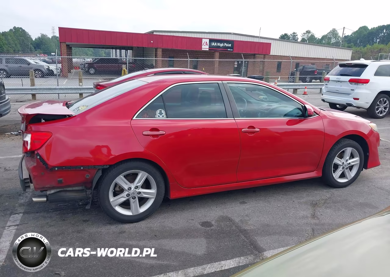 2014 Toyota Camry Se VIN:4T1BF1FK8EU843736 - 14