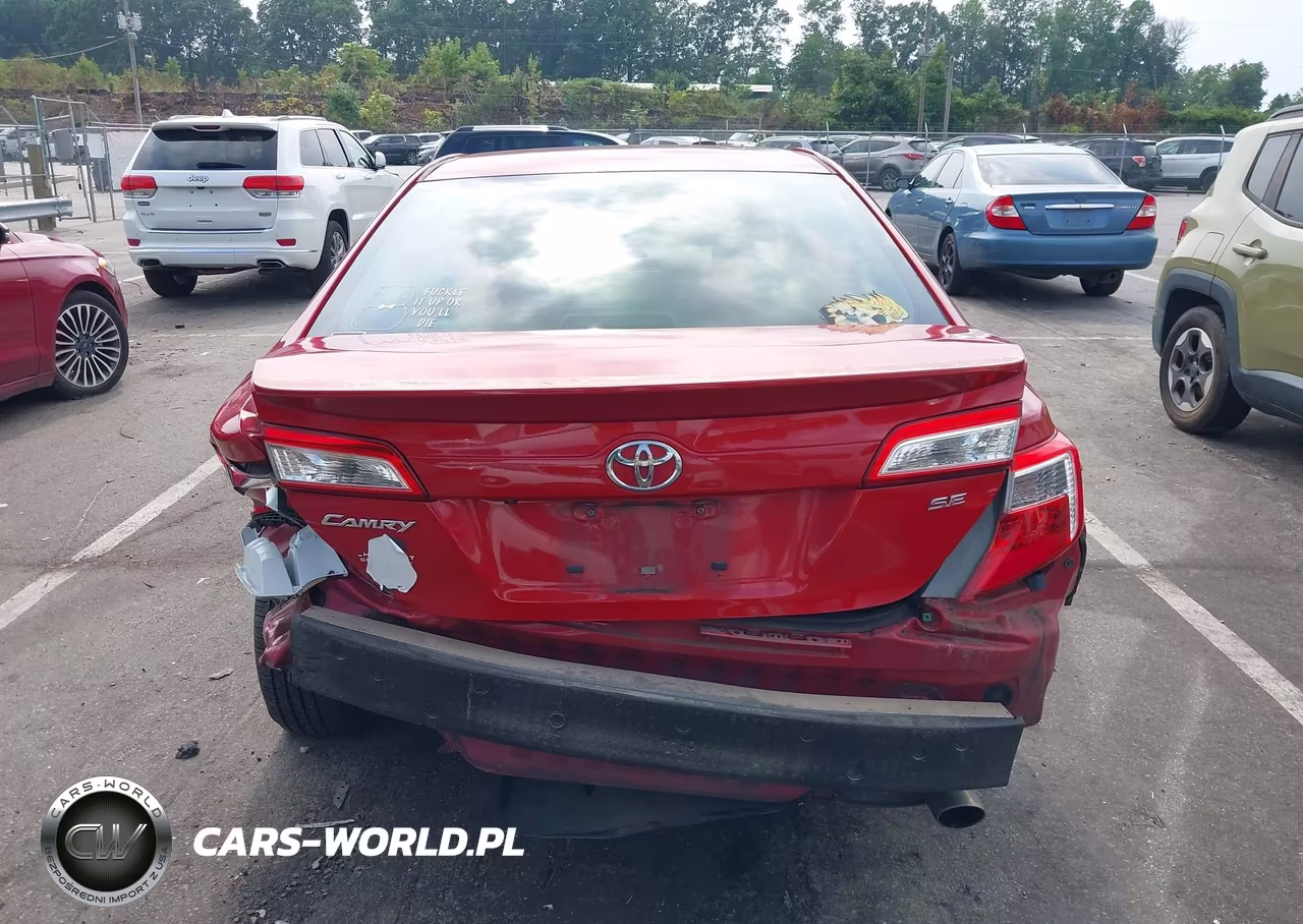 2014 Toyota Camry Se VIN:4T1BF1FK8EU843736 - 17