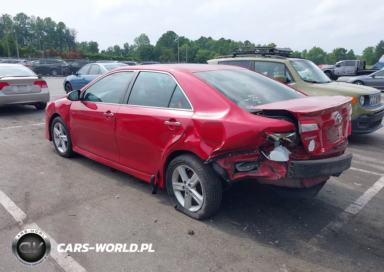 2014 Toyota Camry Se VIN:4T1BF1FK8EU843736 - 3