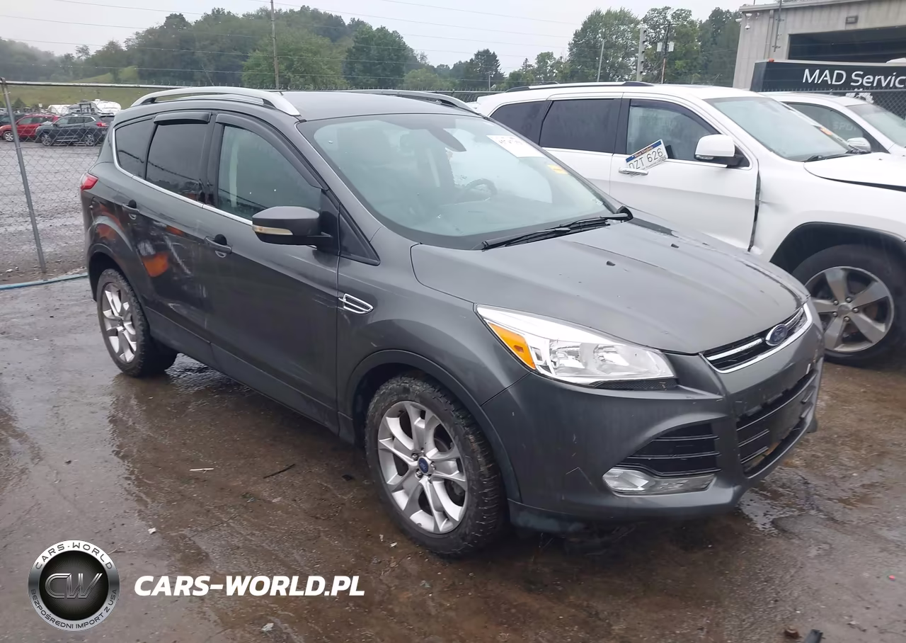 2015 Ford Escape Titanium – zdjęcie 1 z 16