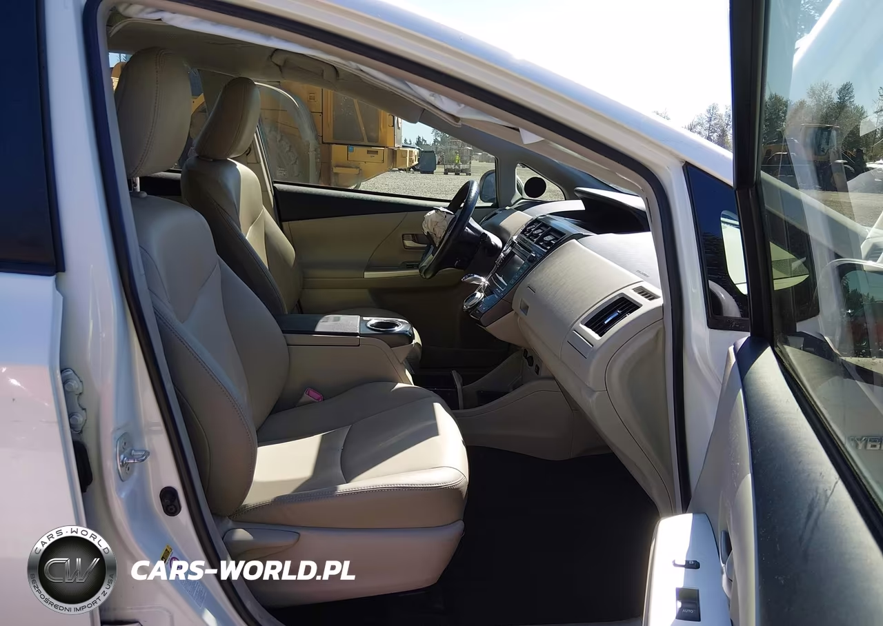 2014 Toyota Prius V Five VIN:JTDZN3EU9EJ002725 - 17