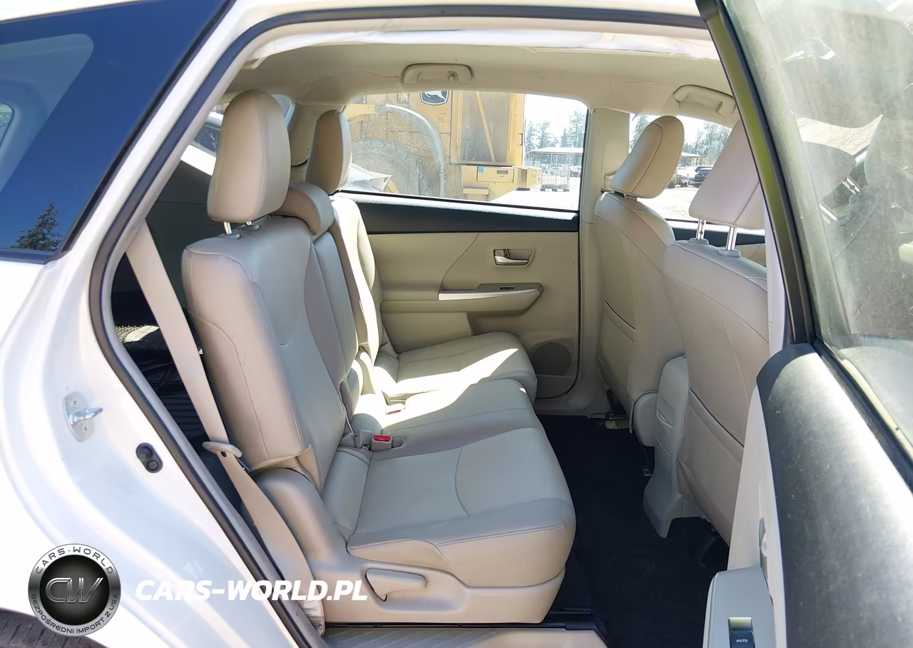 2014 Toyota Prius V Five VIN:JTDZN3EU9EJ002725 - 18