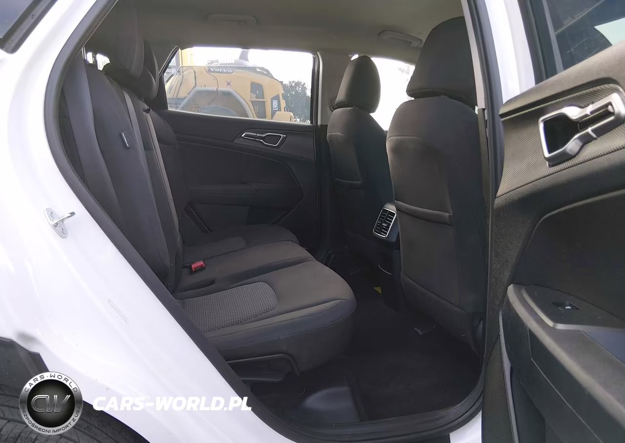 2025 Kia Sportage Lx VIN:5XYK23DF2SG324678 - 8