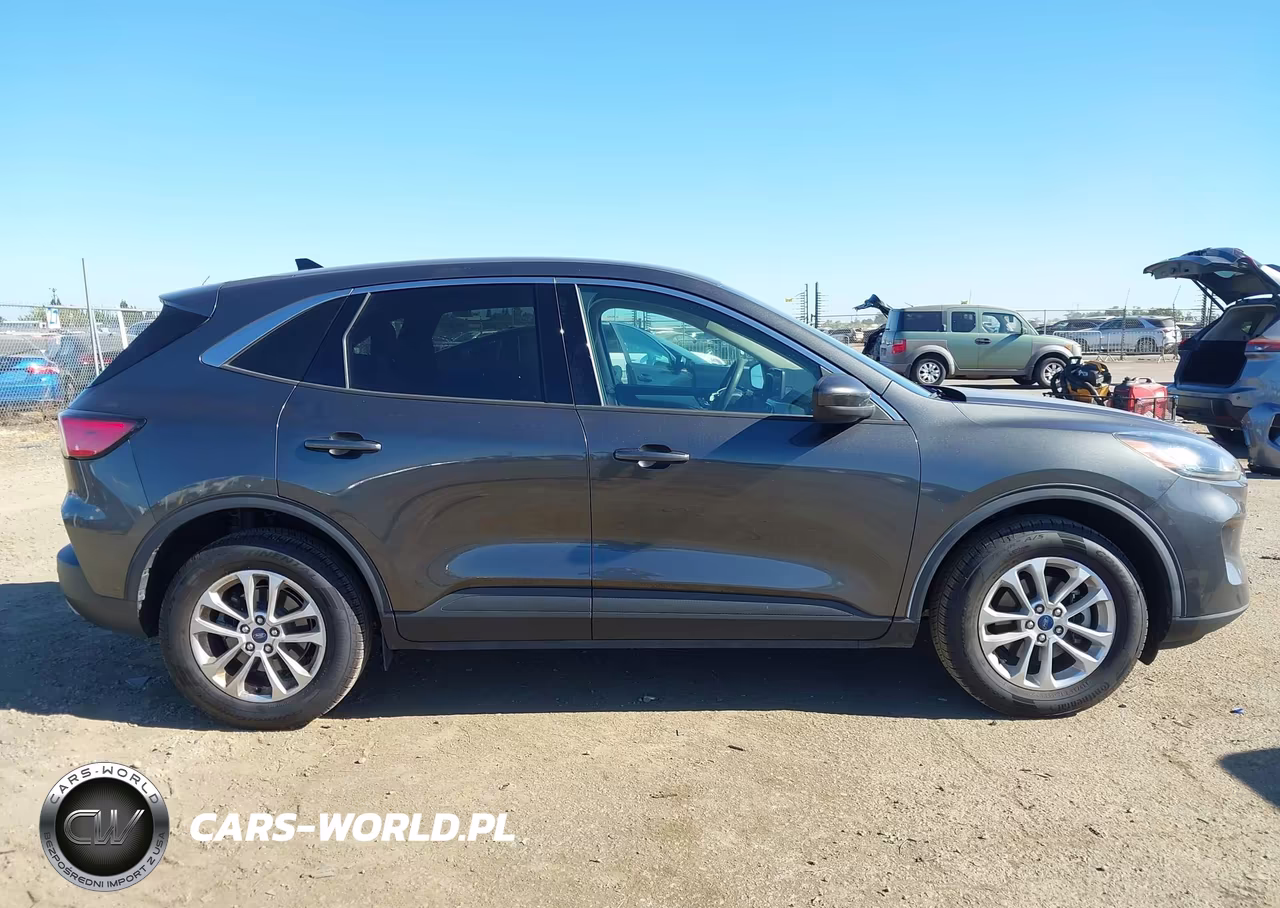 2020 Ford Escape Se VIN:1FMCU9G61LUA57963 - 13