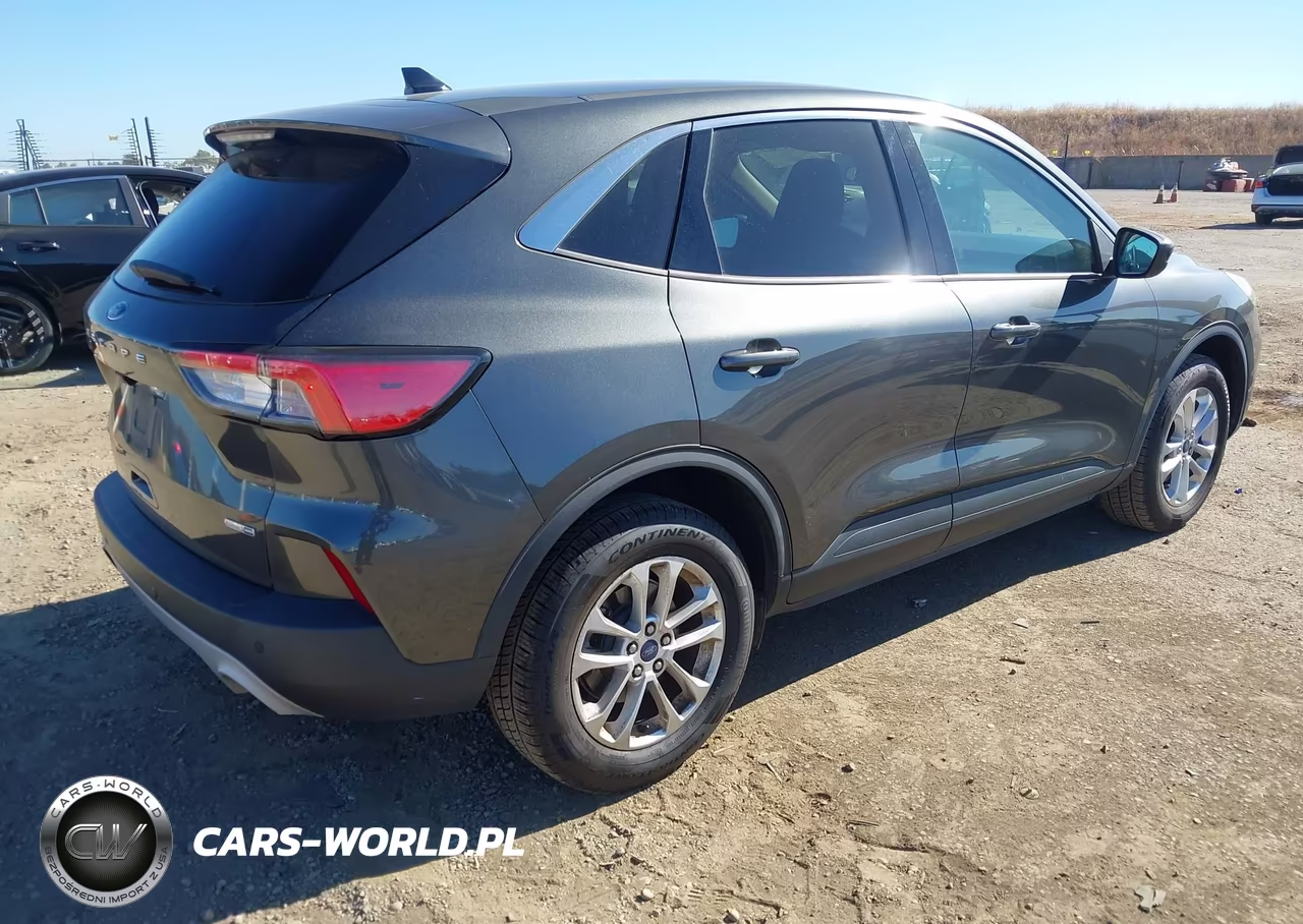 2020 Ford Escape Se VIN:1FMCU9G61LUA57963 - 4
