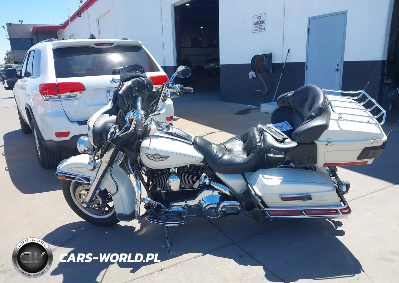 2003 Harley-Davidson Flhtcui VIN:1HD1FCW303Y635522 - 13