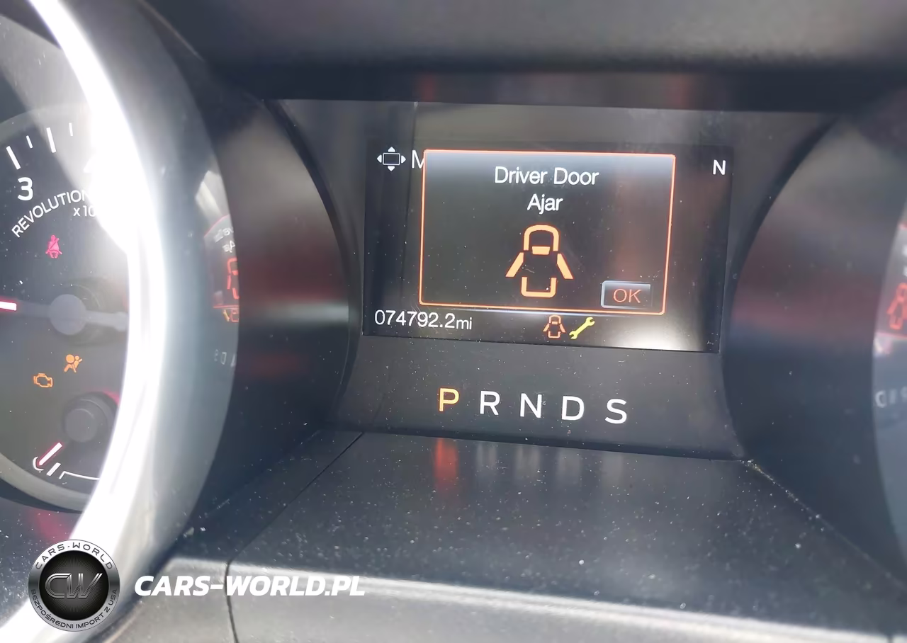 2019 Ford Mustang Ecoboost Premium VIN:1FATP8UH5K5170048 - 16