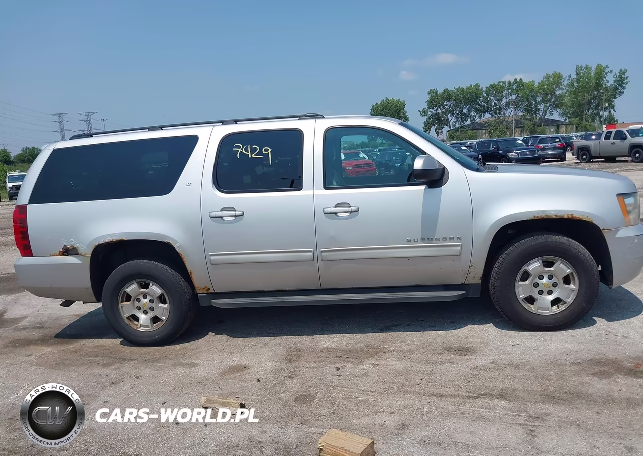2011 Chevrolet Suburban Lt VIN:1GNSKJE3XBR108580 - 13