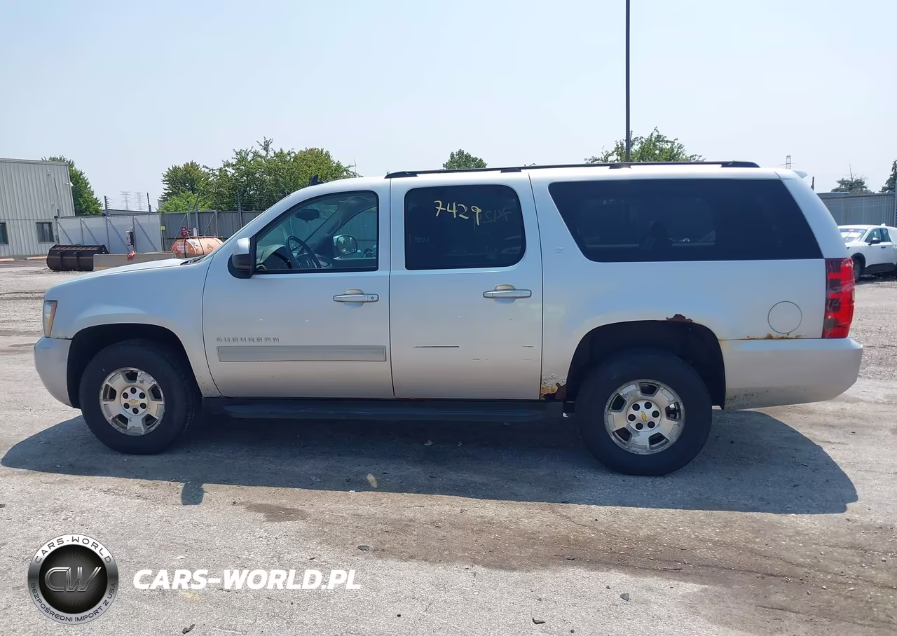2011 Chevrolet Suburban Lt VIN:1GNSKJE3XBR108580 - 14