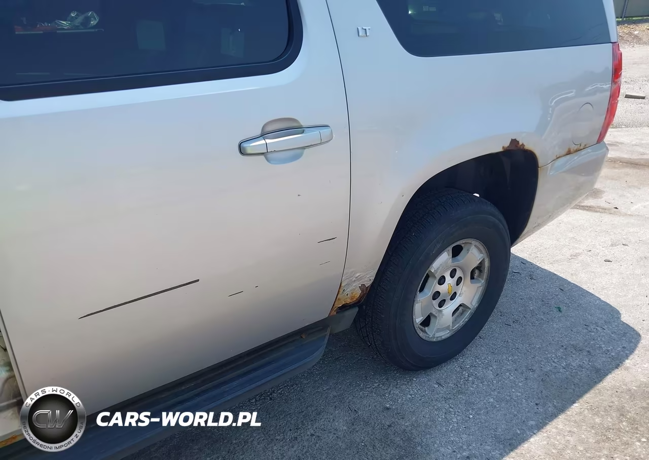 2011 Chevrolet Suburban Lt VIN:1GNSKJE3XBR108580 - 6