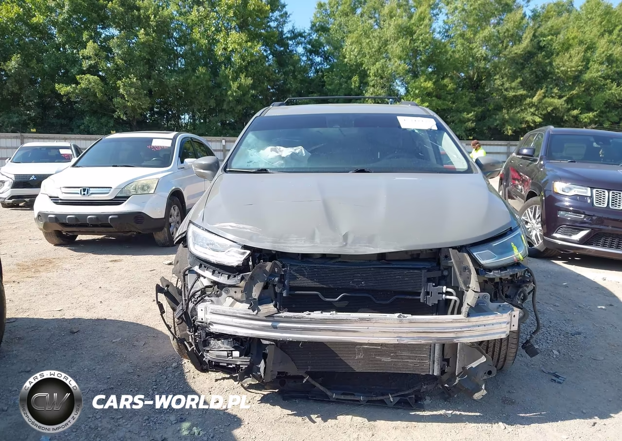 2022 Chrysler Pacifica Touring L VIN:2C4RC1BG8NR185913 - 13