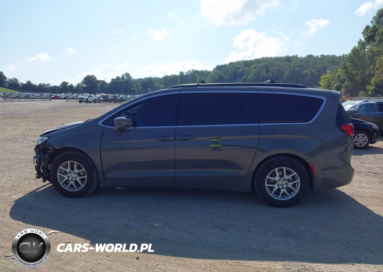 2022 Chrysler Pacifica Touring L VIN:2C4RC1BG8NR185913 - 15