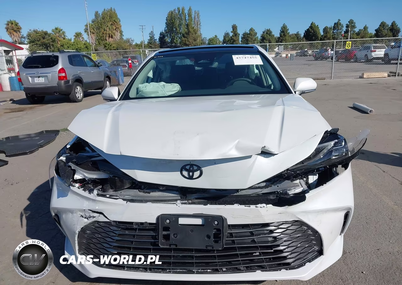 2026 Toyota Camry Xle VIN:4T1DAACK5TU682030 - 12