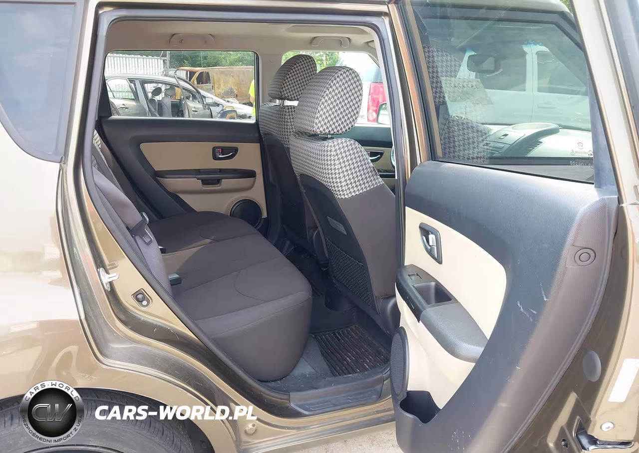 2012 Kia Soul ! VIN:KNDJT2A62C7374180 - 8