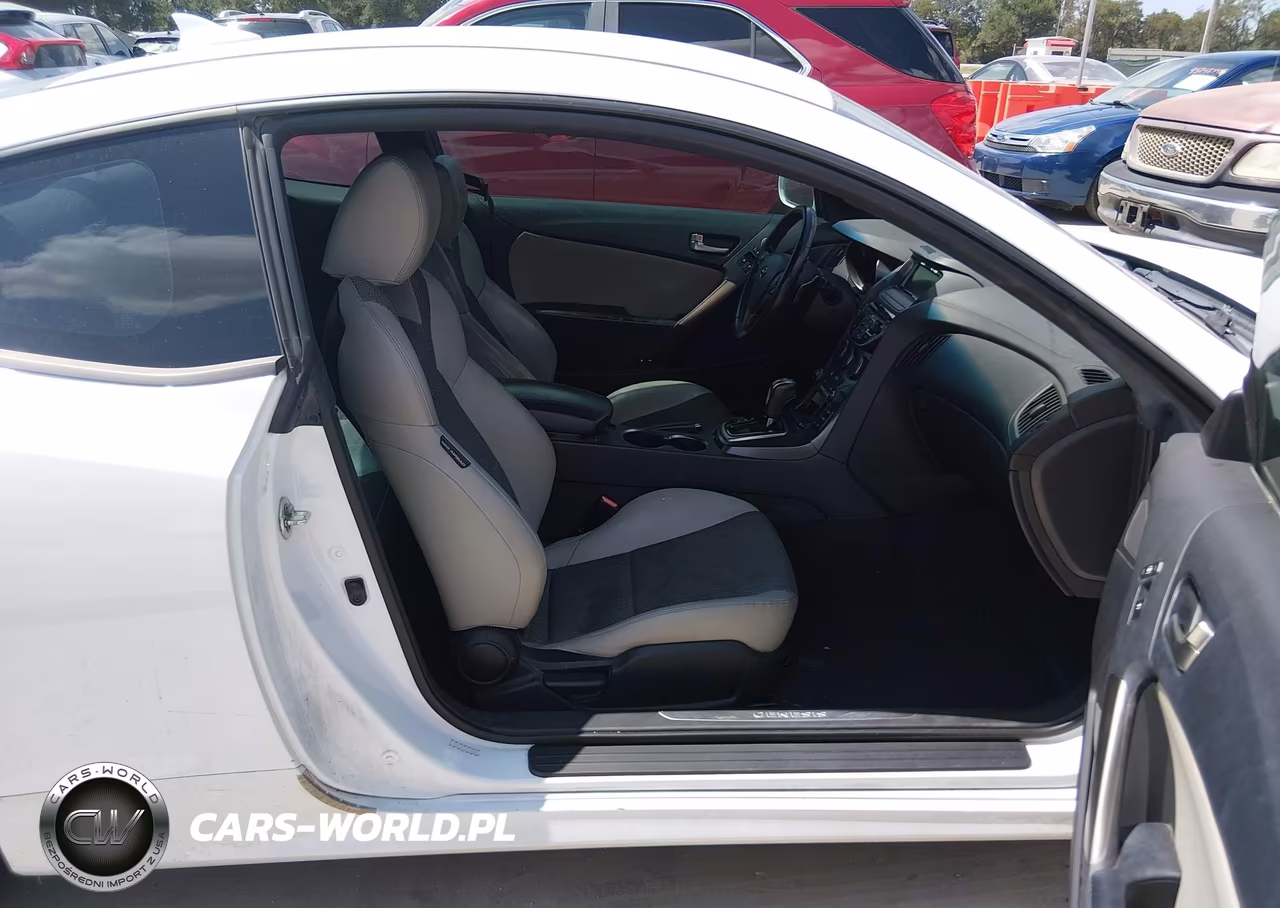 2016 Hyundai Genesis 3.8 Base VIN:KMHHT6KJXGU136556 - 5