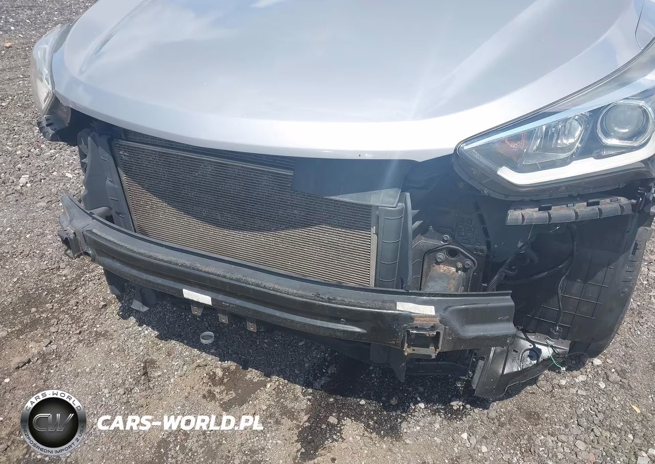 2017 Hyundai Santa Fe Se VIN:KM8SMDHF9HU207824 - 6