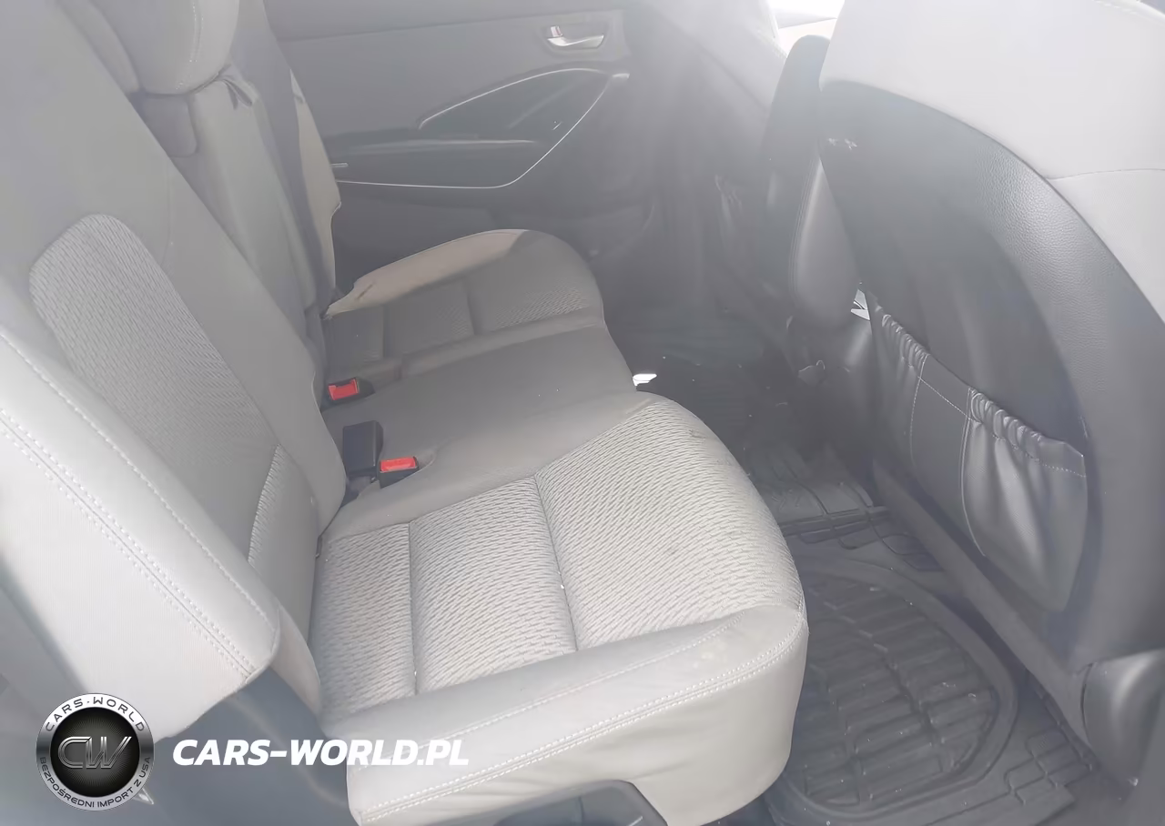 2017 Hyundai Santa Fe Se VIN:KM8SMDHF9HU207824 - 8