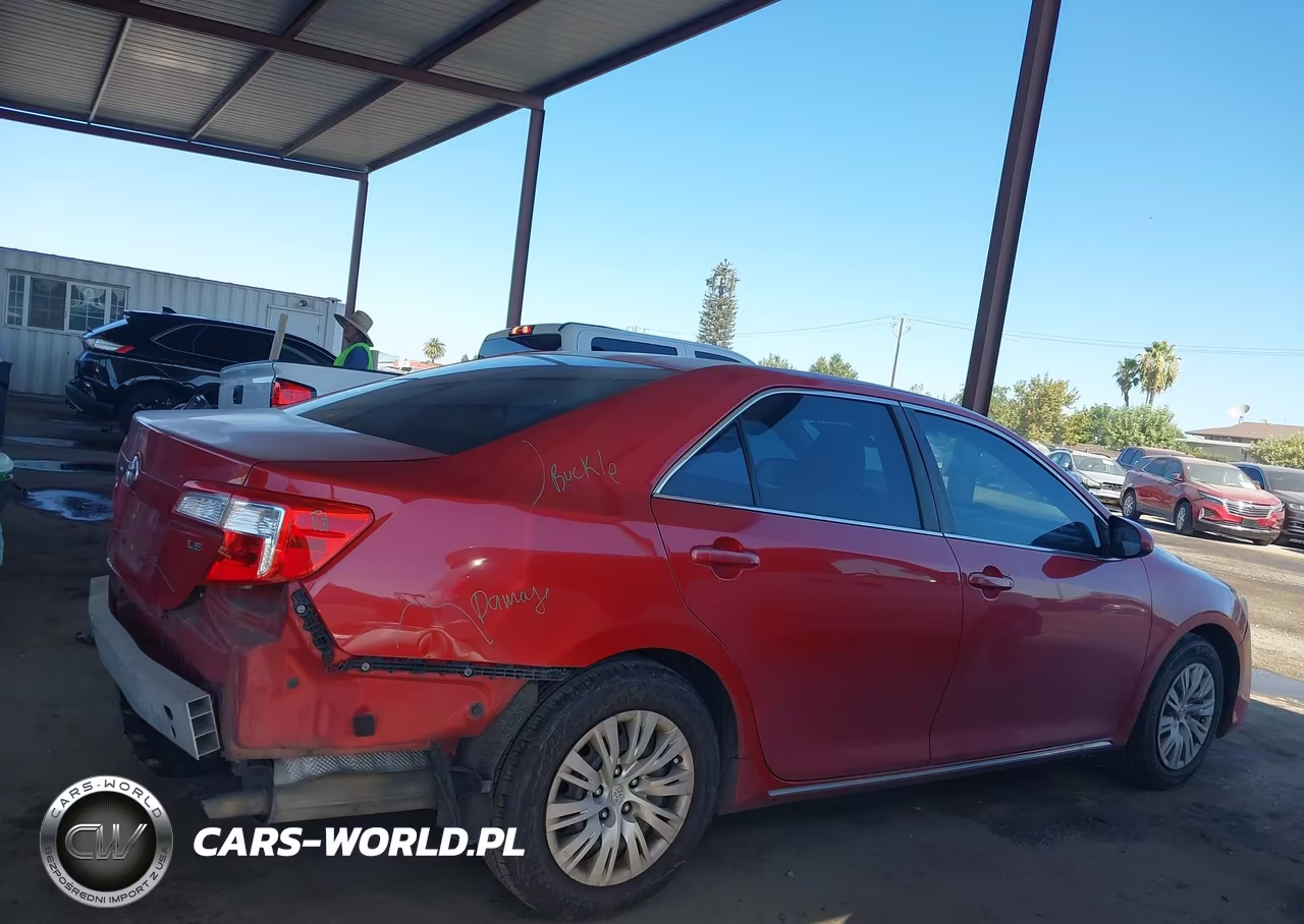 2013 Toyota Camry Le VIN:4T1BF1FK3DU670223 - 14