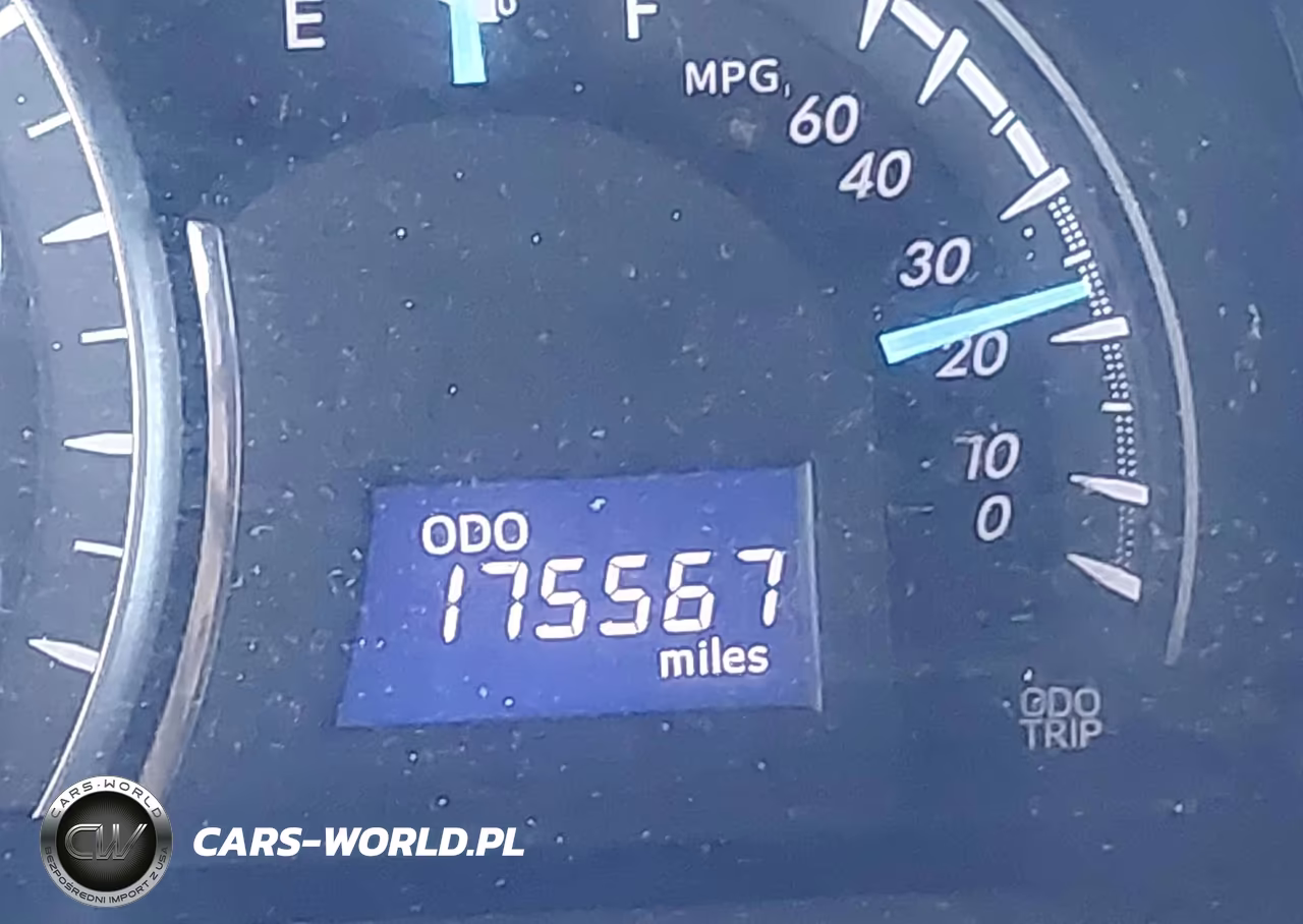 2013 Toyota Camry Le VIN:4T1BF1FK3DU670223 - 16