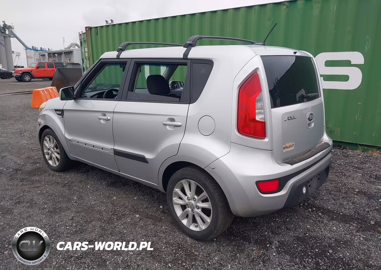 2013 Kia Soul VIN:KNDJT2A56D7567294 - 3