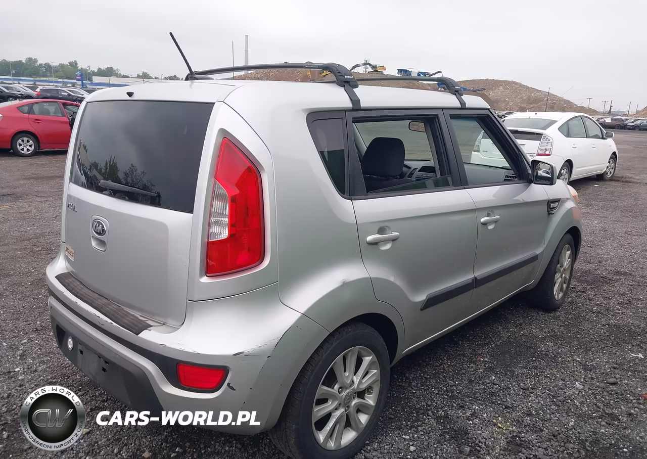 2013 Kia Soul VIN:KNDJT2A56D7567294 - 4