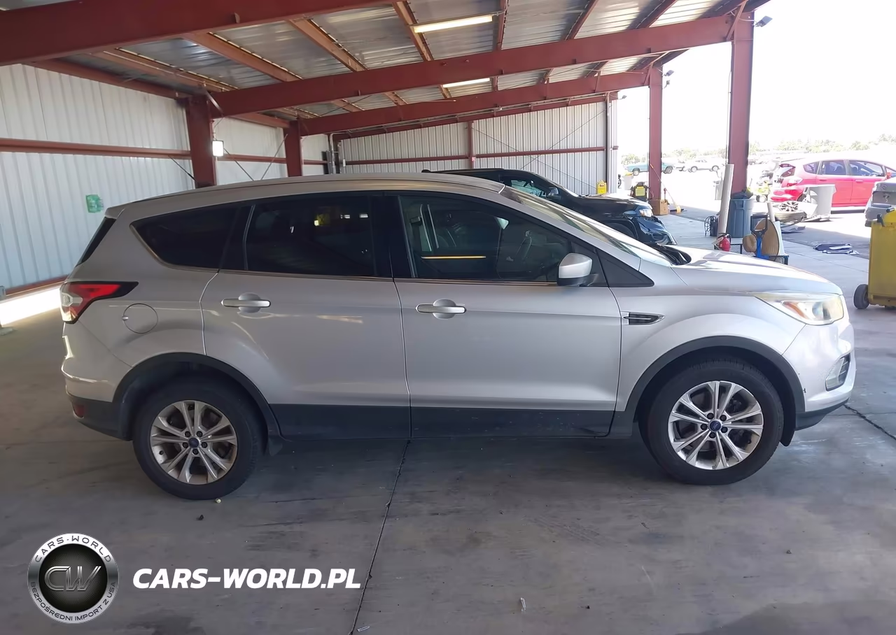 2017 Ford Escape Se VIN:1FMCU9GD0HUE49967 - 13