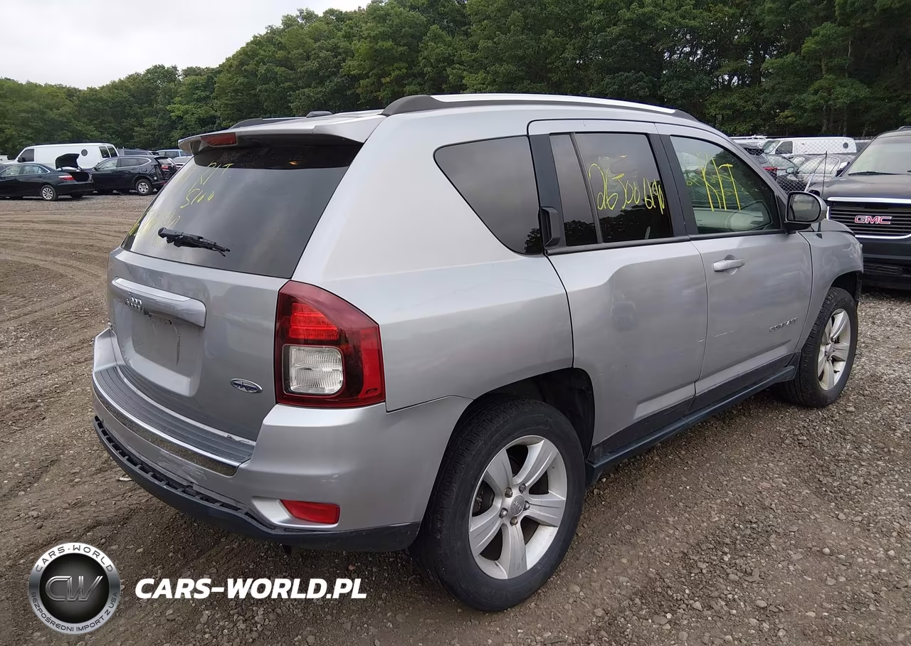 2015 Jeep Compass High Altitude Edition VIN:1C4NJDEB9FD216788 - 4