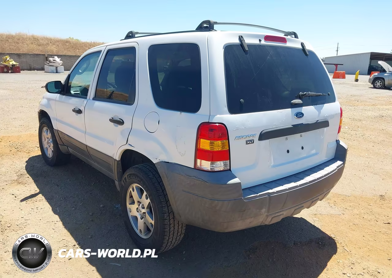 2005 Ford Escape Xlt VIN:1FMCU93185KA44815 - 3
